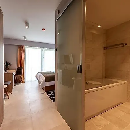 Hotel Seventh 4*