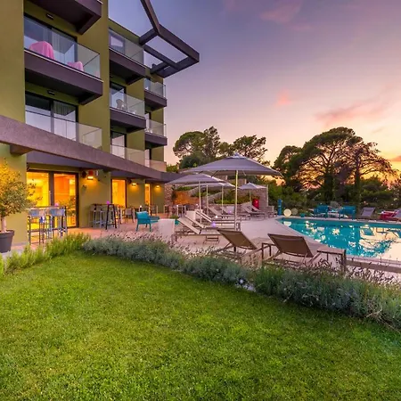 Seventh Hotel